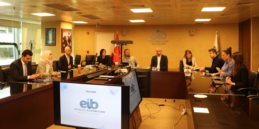 Amerikan mobilya devi İzmir’den ürün almaya, Türkiye’de ofis ve şirket açmaya geldi
