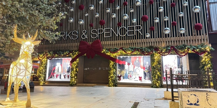 M&S İstanbul'un En Işıltılı Yeni Yıl Durağına Dönüştü