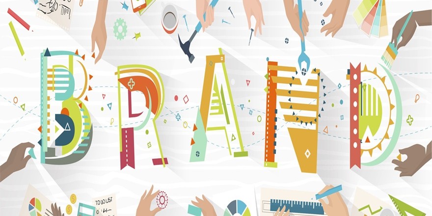 Lüks Markalar Neyi Satar: Ürün mü, Yaşam Tarzı mı?