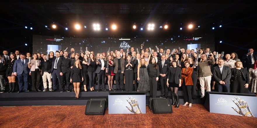 “Yılın İtibarlıları” Ödüllerine Kavuştu