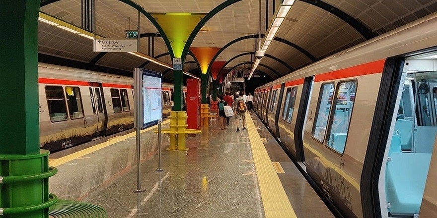 Metro İstanbul'dan yılbaşı için sefer düzenlemesi