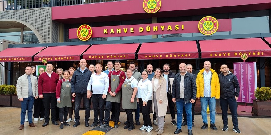 Kahve Dünyası’nın Mersin Gökyaka Mağazası Misafirlerini Ağırlamaya Başladı 