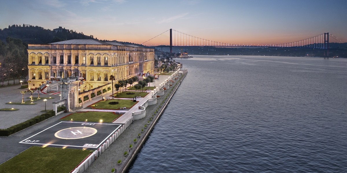 Çırağan Palace Kempinski İstanbul, Forbes Travel Guide 5 yıldızla onurlandırıldı