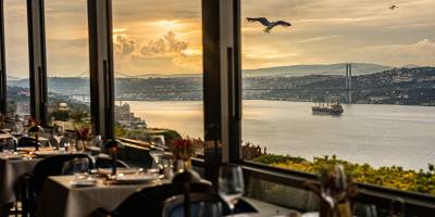 Izaka Terrace ile Tarih ve Lezzetin Zirvesine Yolculuk