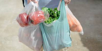 Plastik poşetleri yeni yılda zamlı olacak