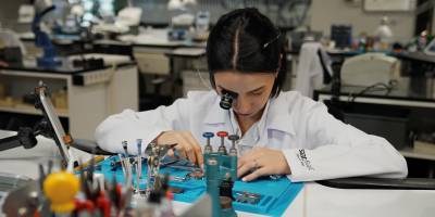 Saat&Saat’ten Kadın Saat Ustalarının Zamana Yön Veren Hikâyesi 