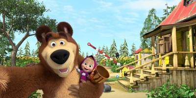 Maşa ile Koca Ayı sahne şovuyla Trump AVM’de!