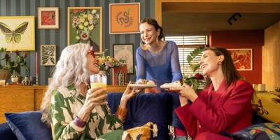 Zsa Zsa Zsu, ‘Güneşli Kadınlar’la tüm Türkiye’ye “Merhaba” diyor